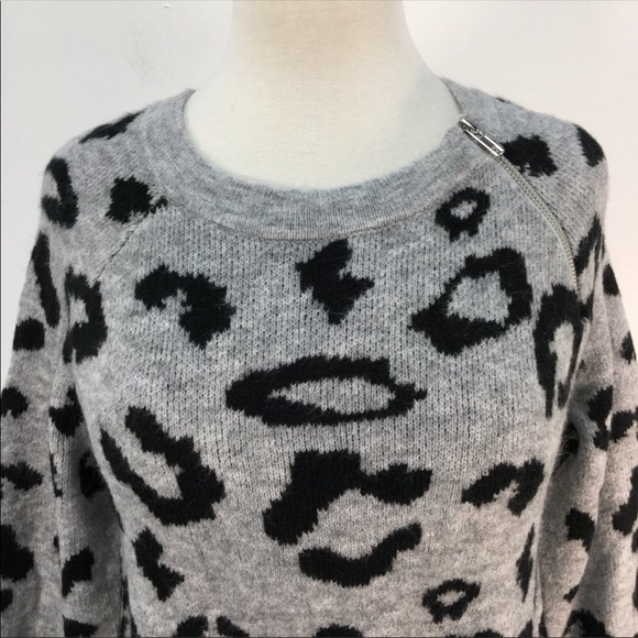 Abercrombie Sweater - Picture 4 of 4